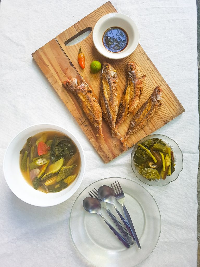 Sunday feast: bulanglang and fried fish